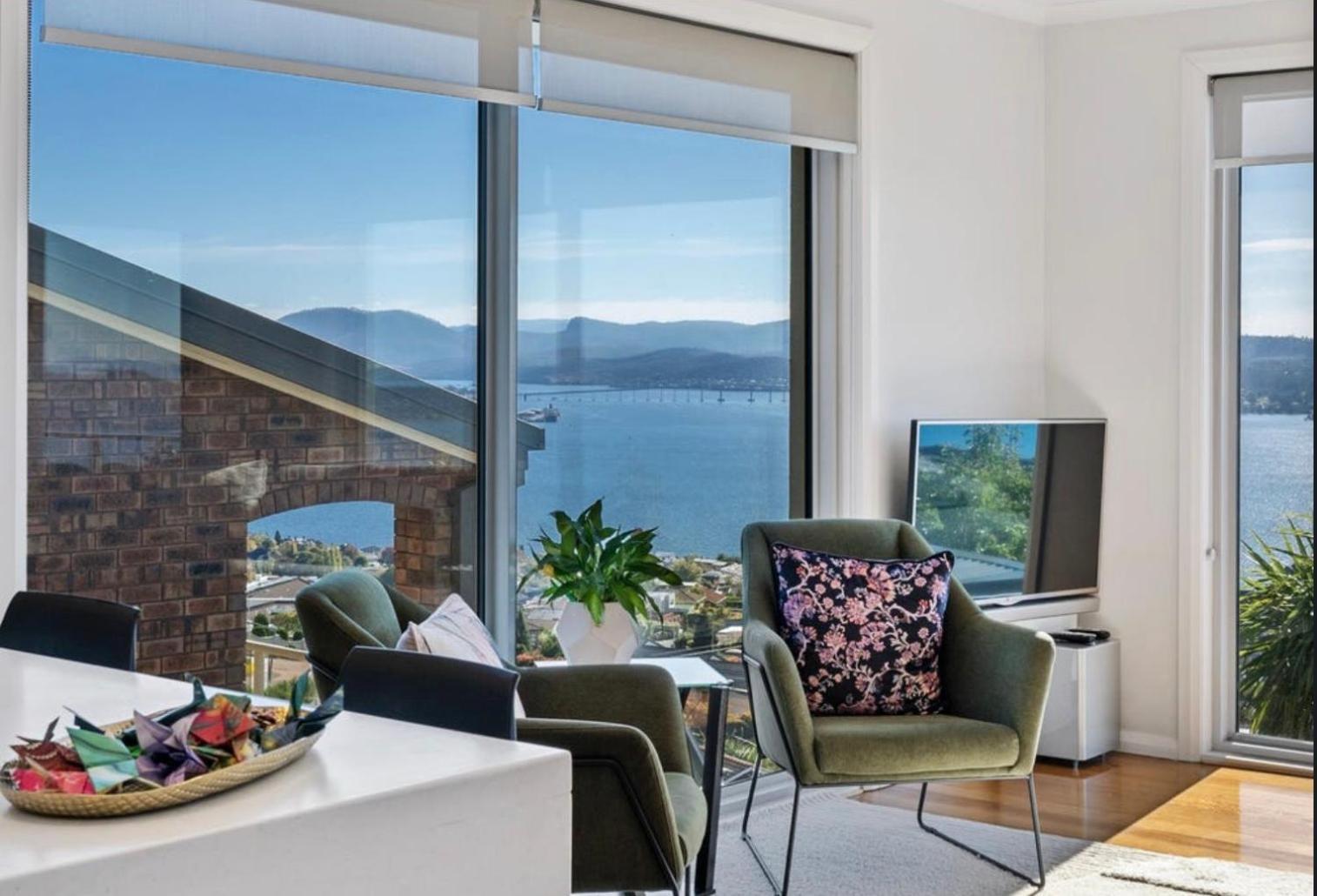 Nicolas Escape Panoramic Views Luxury And Space * Hobart