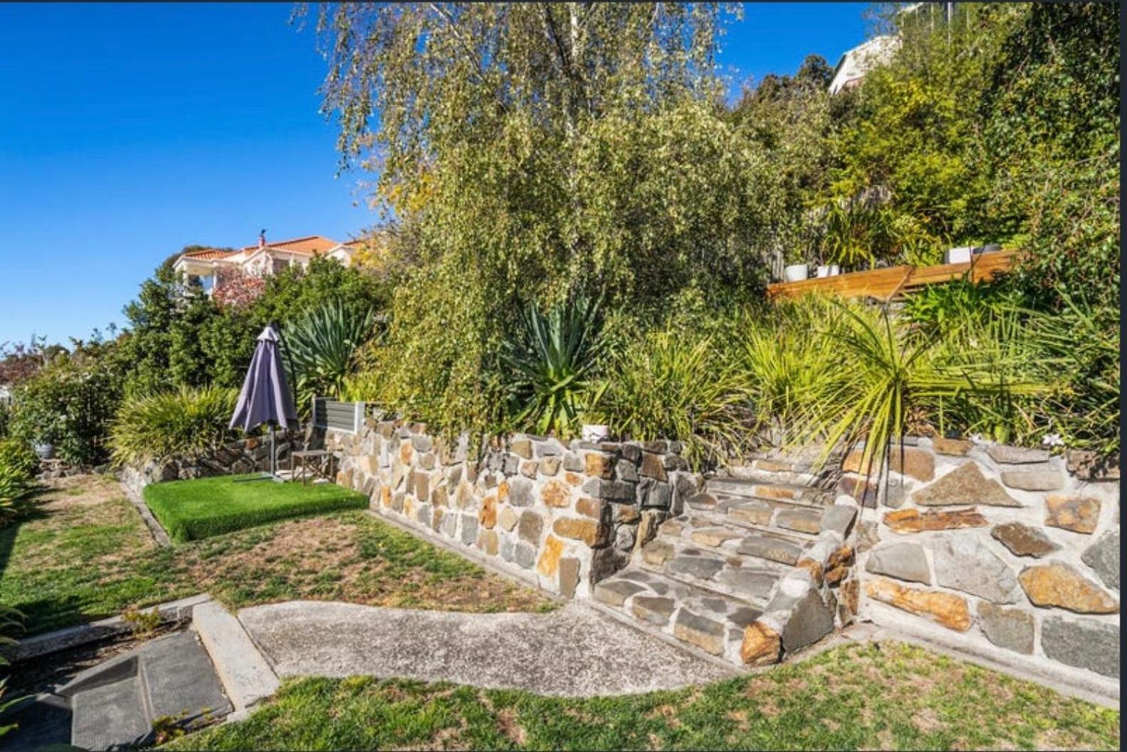Nicolas Escape Panoramic Views Luxury And Space *